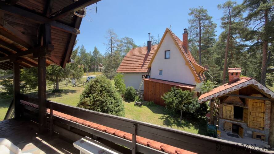 Na prodaju-porodicna kuca na Borovoj glavi,Dobroselica-Zlatibor - 23