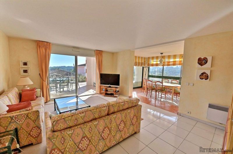 Two Bedroom Apartment Mougins - 2
