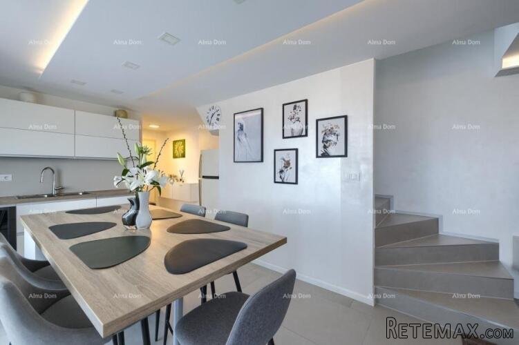 Prodaje se stan u Puli, 106 m2 - 4