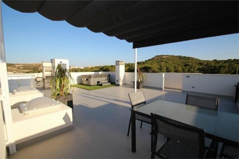 3 bedroom apartment for sale - 2
