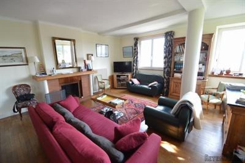 House with Garden, Great Town Location - 2