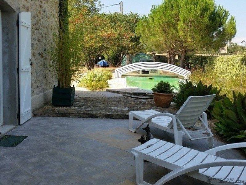 Impressive House with 9.5m x 4m Pool - 2