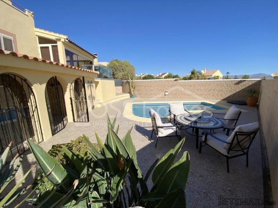 NEW & EXCLUSIVE TO VOSS HOMES - A stunning, recently.. - 5