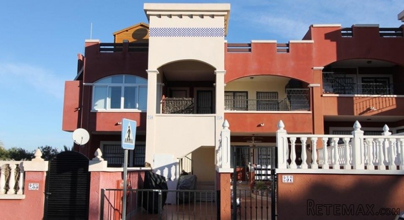 Top Floor Bungalow Ref: YHISMP428