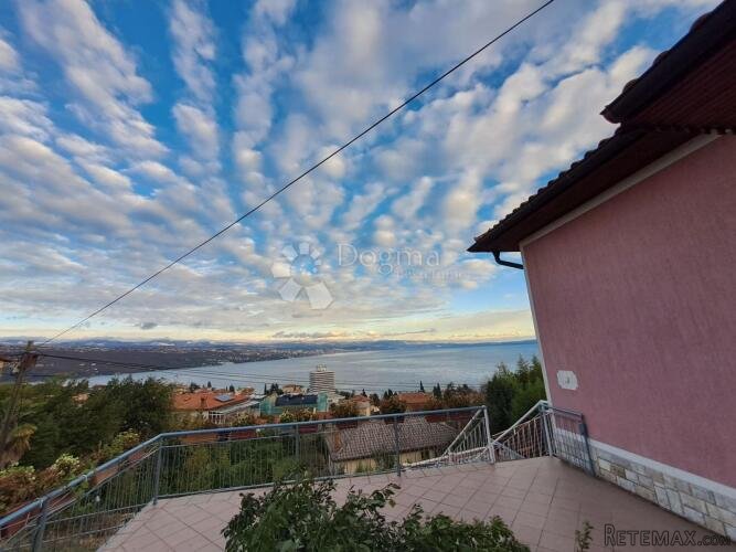 OPATIJA - KUĆA SA 4 STAMBENE JEDINICE