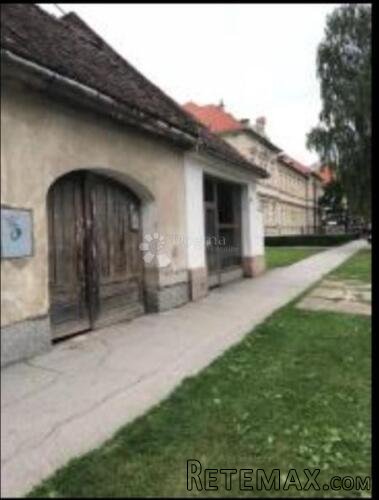 Zemljište s poslovnim prostorom i potencijalom gradnje u str - 3