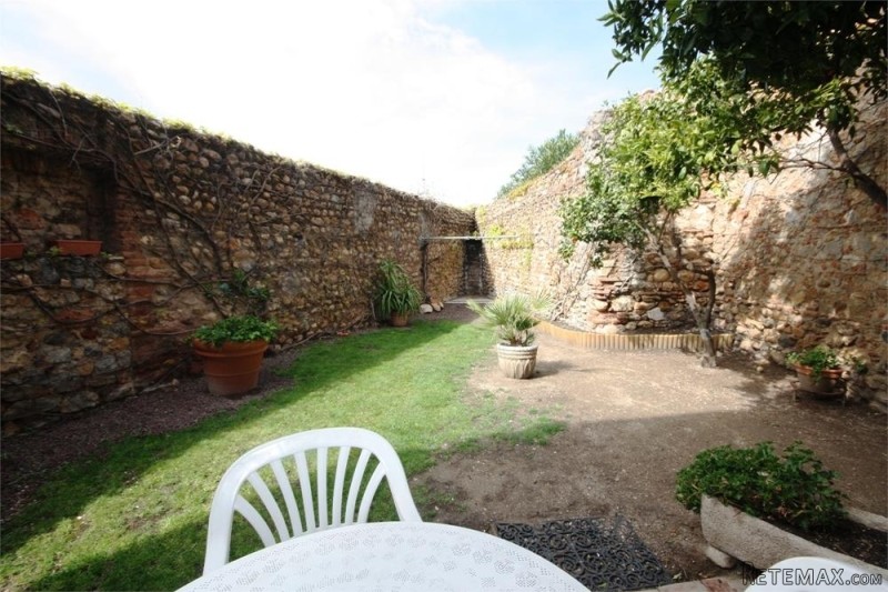 Superbly Renovated Stone House With.. - 2
