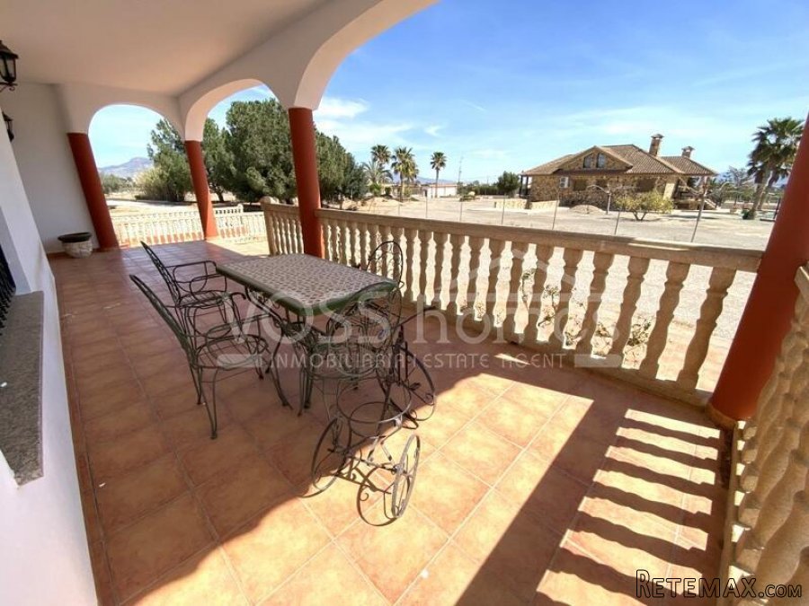 A beautifully large and spacious, light and airey quality.. - 5
