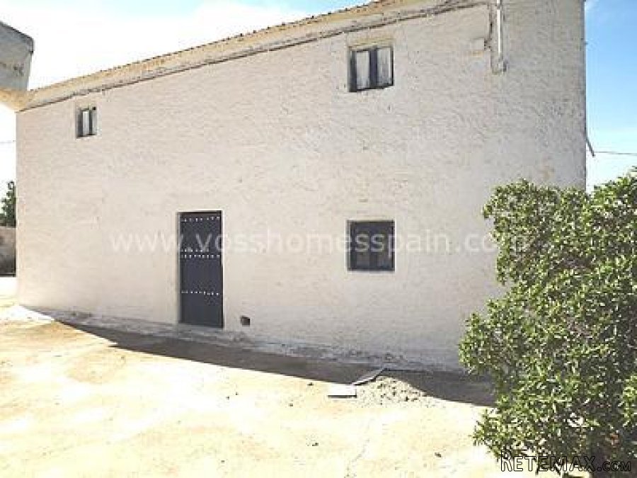 Great oportunity Semi detached main house to reform of 94m2..