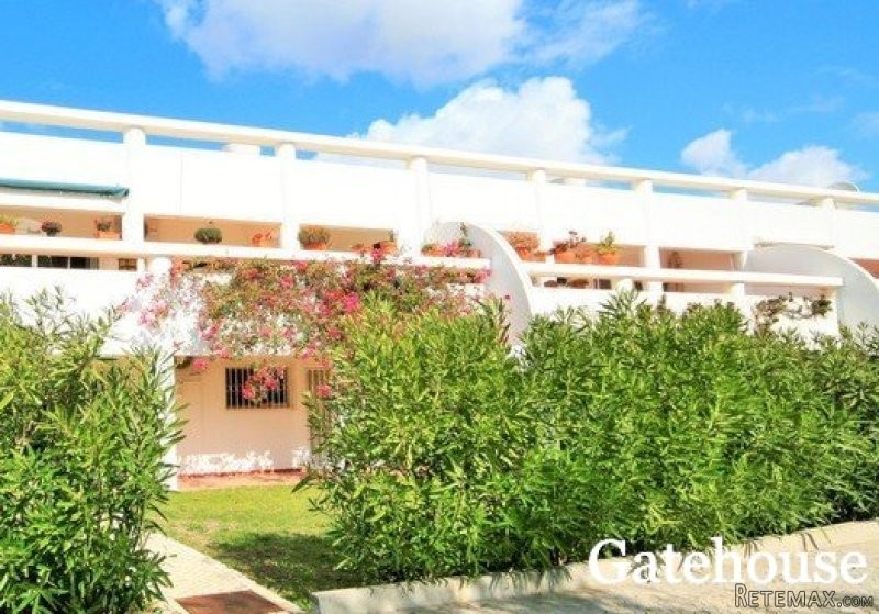 Apartment In Quadradinhos For Sale In..