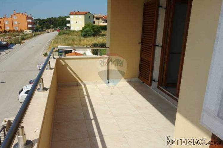 PREKRASAN NOVI APARTMAN S VRTOM U PREMANTURI - 3