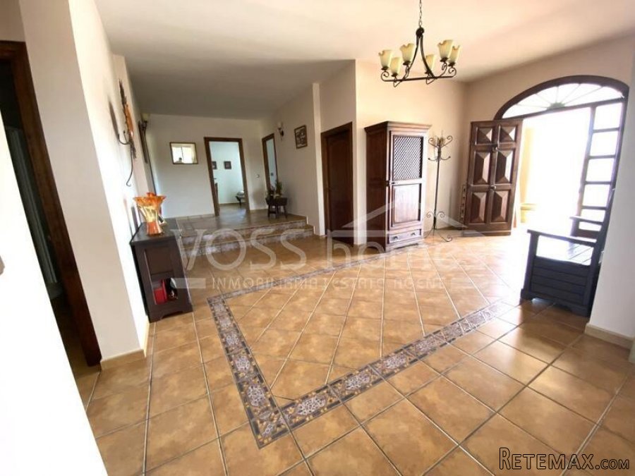 A beautifully large and spacious, light and airey quality.. - 7
