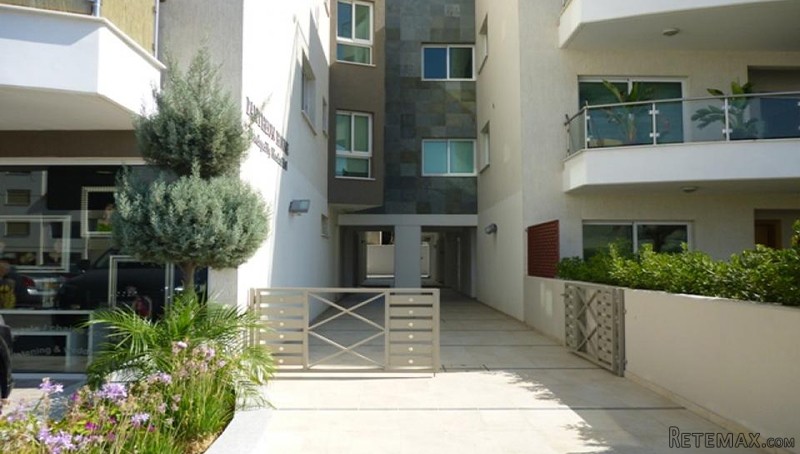 Large 2 Bedroom Apartment In Kapsalos..