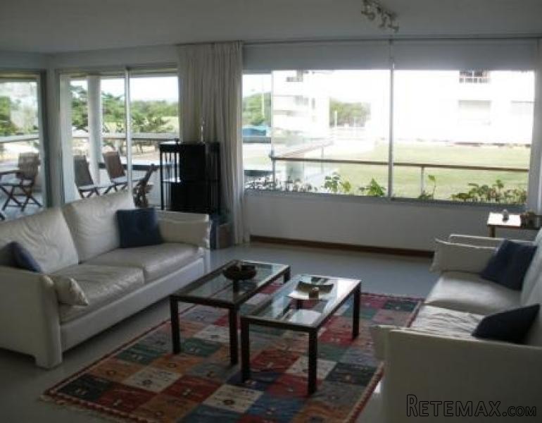 3 Bedroom Apartment - For Sale - Brava - 2