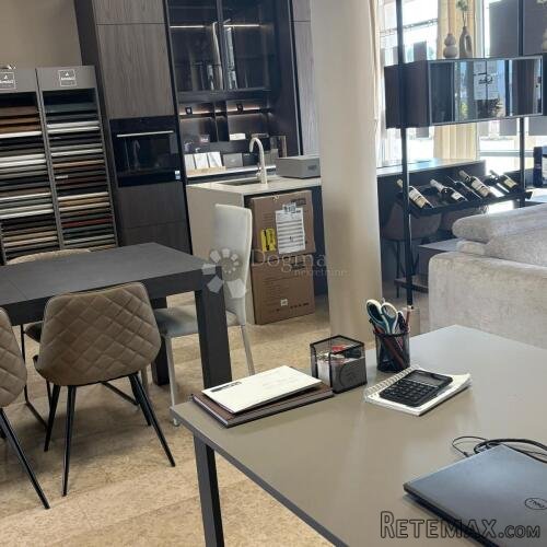 Atraktivan poslovni prostor Novigrad 129 m² sa vlastitim par - 3