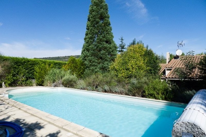 3 Bed Bungalow With Swimming Pool - 2