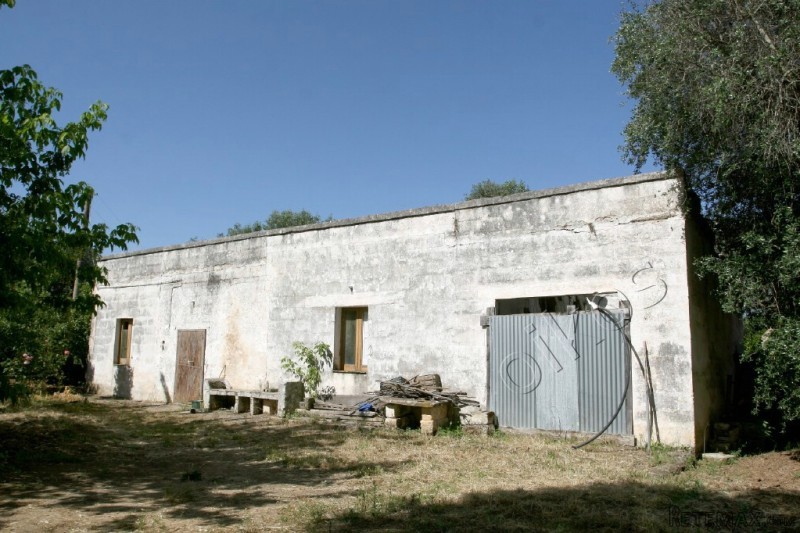 V000120, Countryhouse In Need Of.. - 2