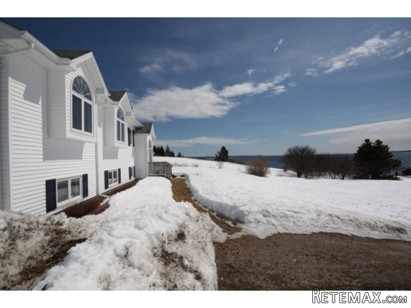 4 bedroom House For Sale: 200 Conrad's..
