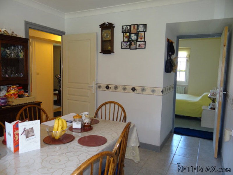 2 Bedroom Villa To Modernise With.. - 2