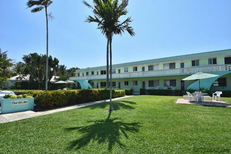 1006 Casuarina Rd #7, Delray Beach, FL..
