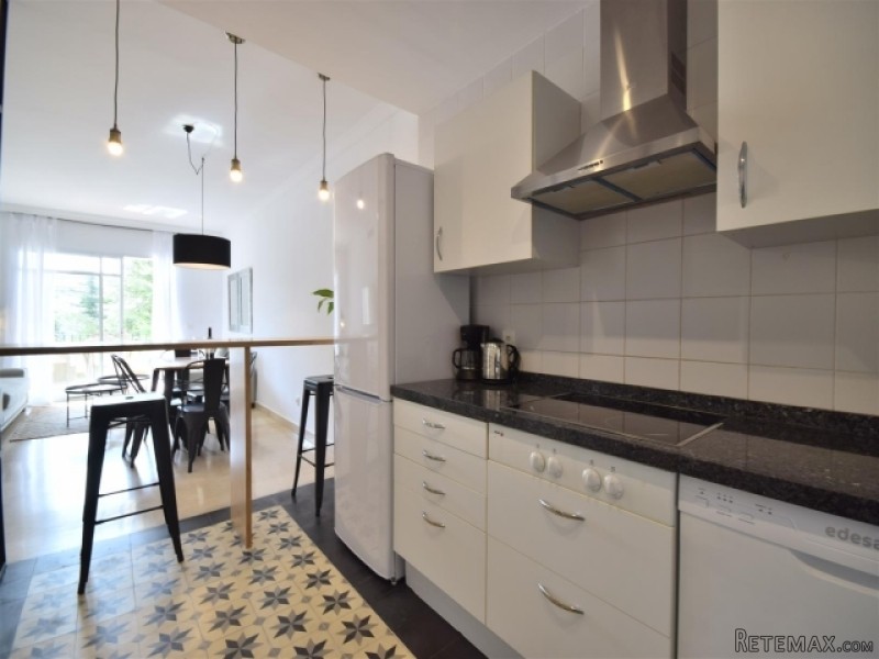 2 Bedroom Apartment For Sale Situated.. - 2