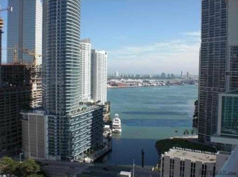 2 bedroom Flat For Sale: 41 SE 5 ST #..