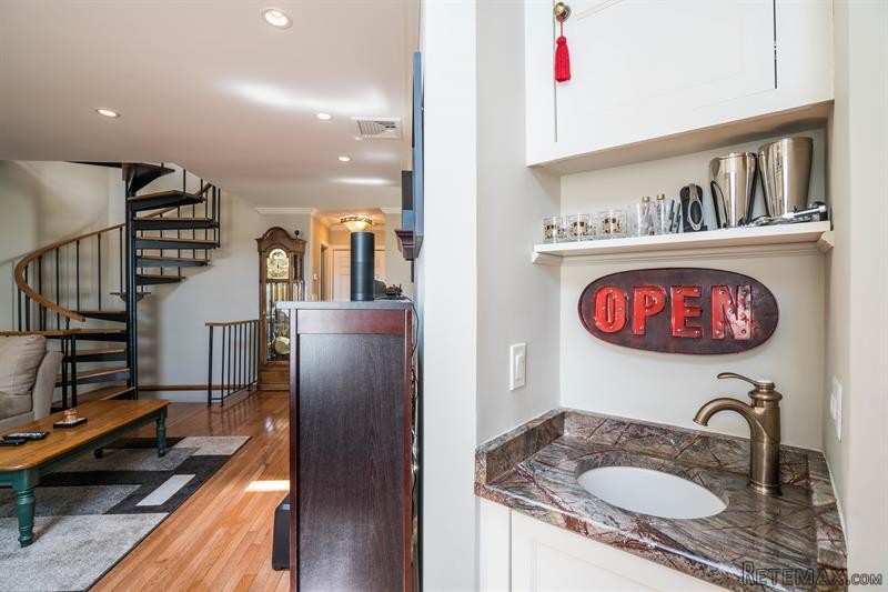 1 bedroom House For Sale: 118 Fairways.. - 2