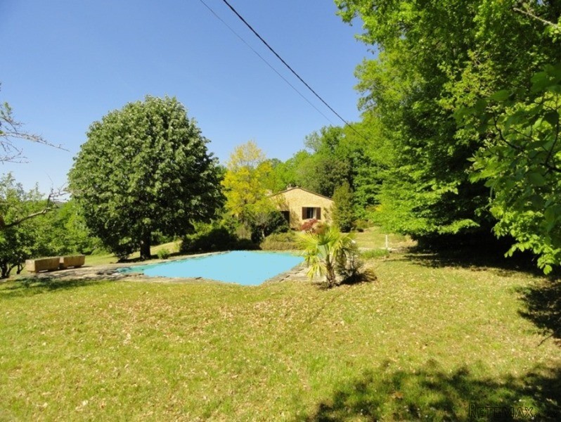 Pretty Villa Set On 2.5 Hectares Of.. - 2