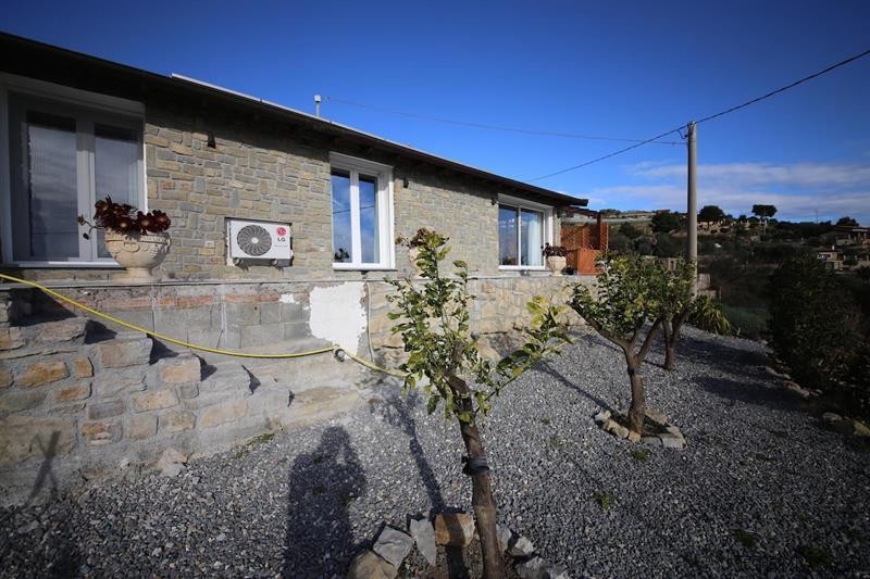 1 bedroom House For Sale: Bordighera
