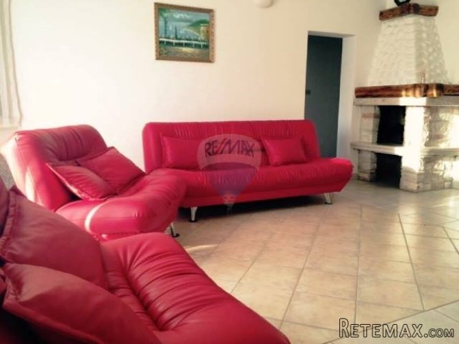Osunčana prizemnica u okolici Poreč - 2