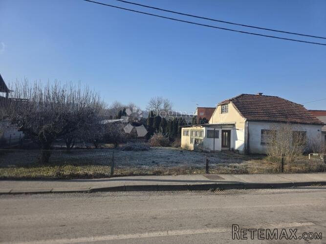 Građevinsko zemljište sa objektom u centru Sv. Križa Začretj - 2