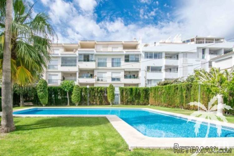 Large apartment, built in 2001, with sea views in a popular.. - 2