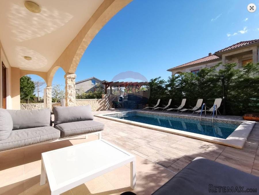 Otok Krk – Dvije luksuzne vile s bazenima | 2 × 190 m² - 2