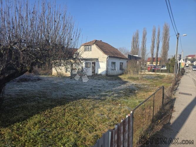 Građevinsko zemljište sa objektom u centru Sv. Križa Začretj - 3