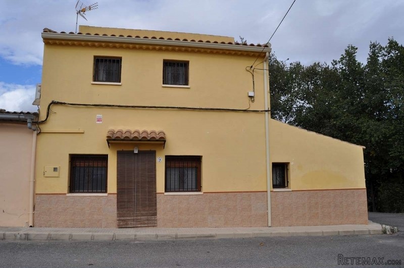 Reformed Town House In Small Village