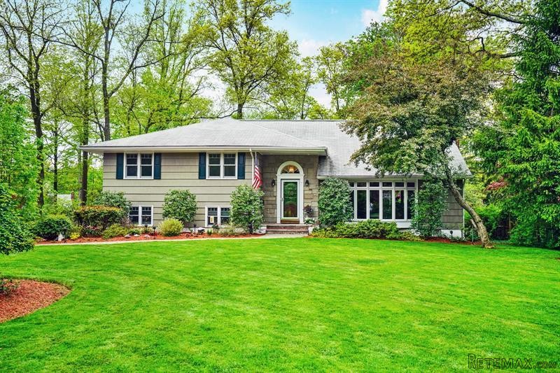 5 bedroom House For Sale: 58 Winslow..