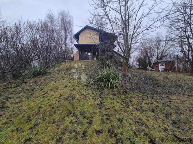 Kuća za odmor u Kapelskom Vrhu – oaza mira s panoramskim pog