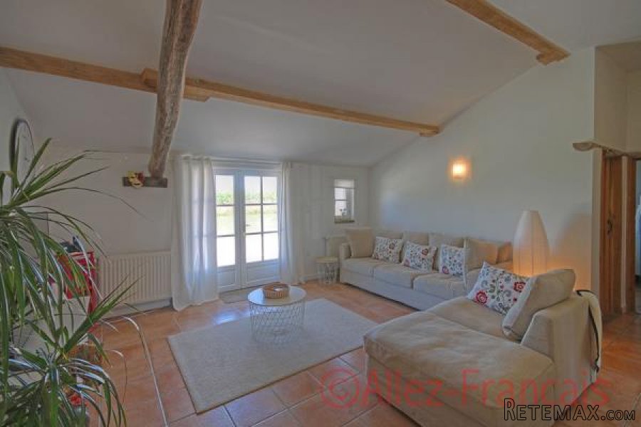 Bran (17210) - Detached stone house all on one level with new.. - 6