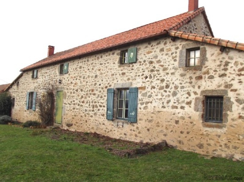 Country House with Swimming Pool