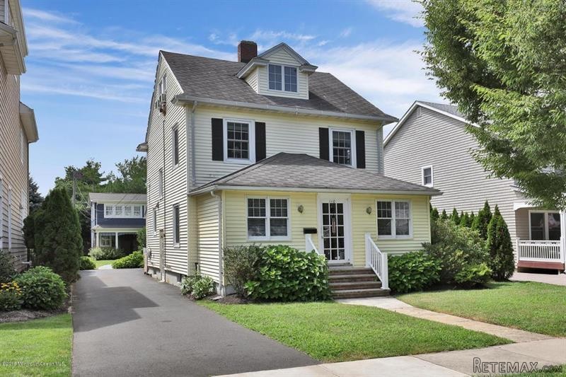 4 bedroom Detached House For Sale: 110.. - 2
