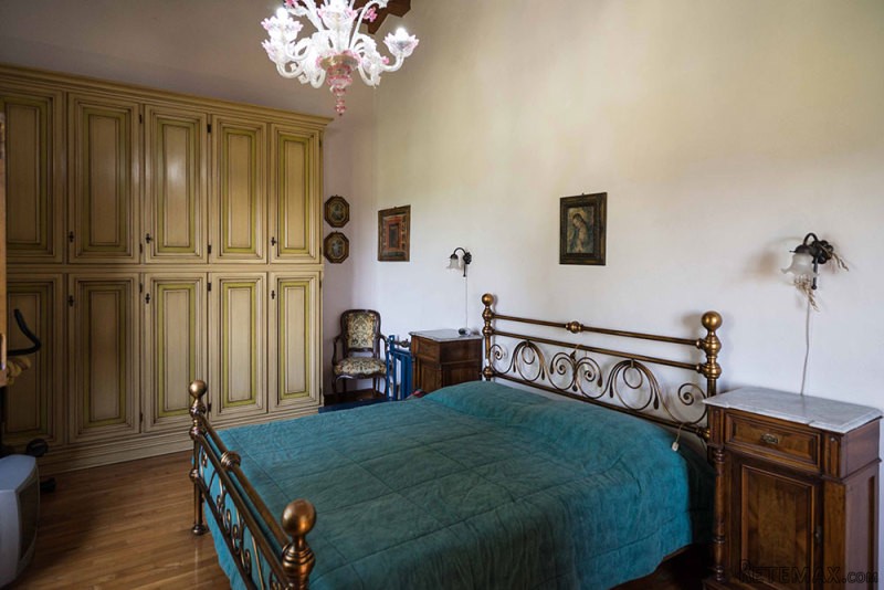 Elegant Country House - 2