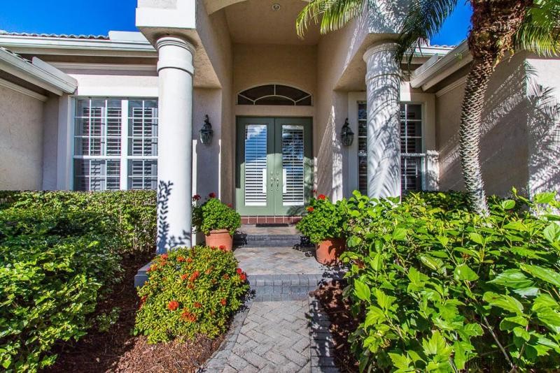 8000 Links Wy, Port Saint Lucie, FL -.. - 2