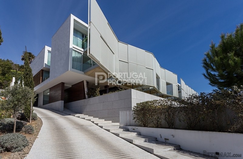 Duplex Apartment With Stunning Sea View
