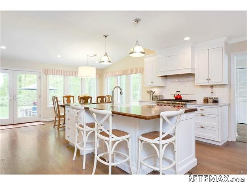 4 bedroom House For Sale: 67 SNOWBERRY.. - 2
