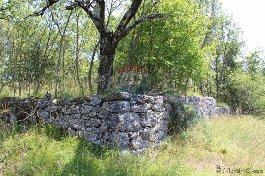 Kastav - građevinski teren 5144 m2 - 2