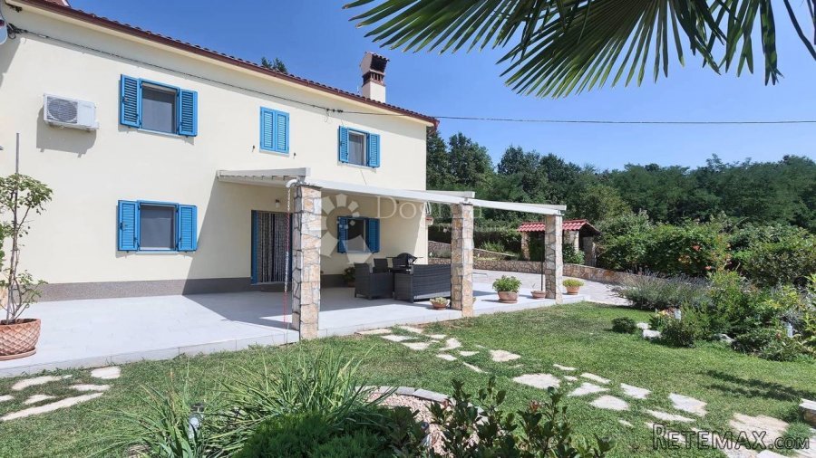 Istra - dvije kuće na lijepoj lokaciji - 3