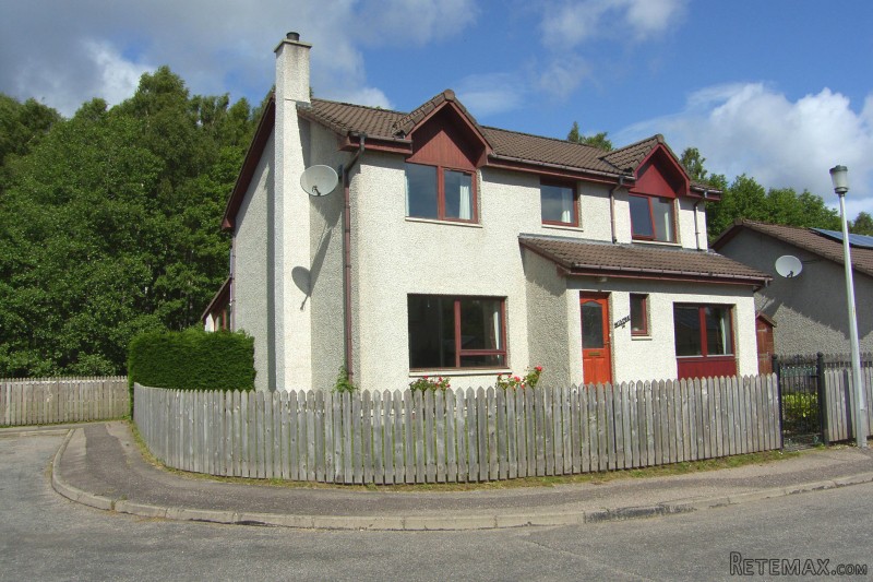 16 Morlich Place, Aviemore