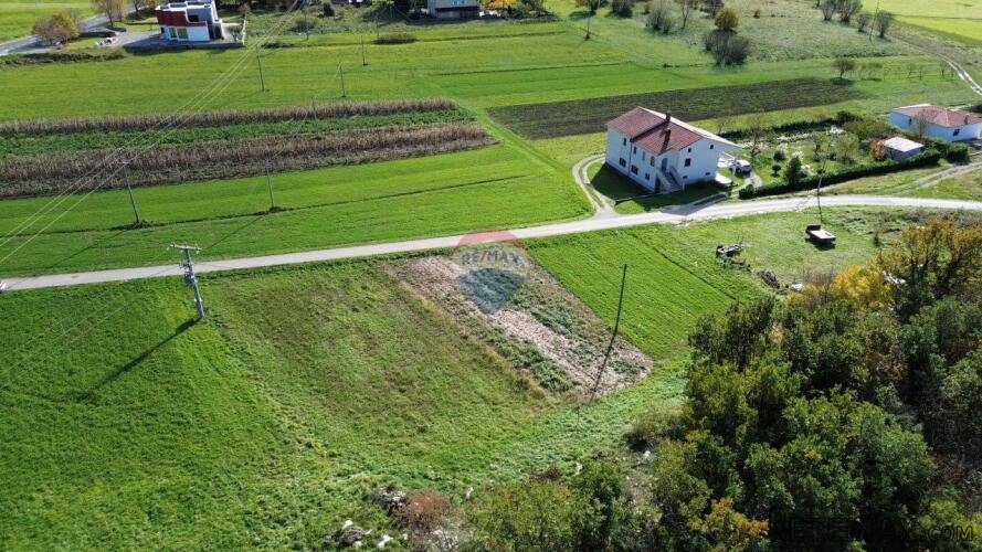 ISTRA, ROČKO POLJE - Građevinski teren 1784 m2 - Povoljno! - 3