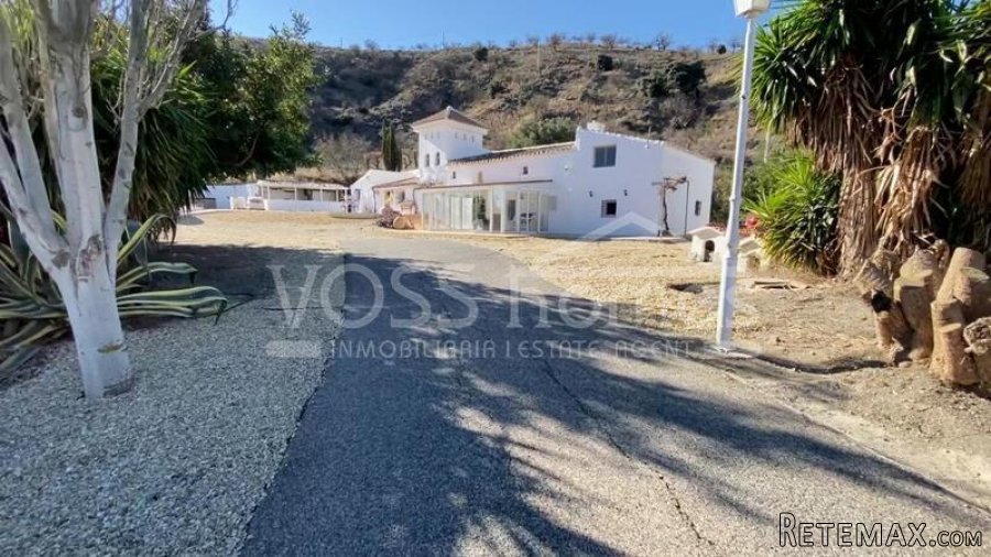 NEW & EXCLUSIVE TO VOSS HOMES - A stunningly beautiful.. - 3