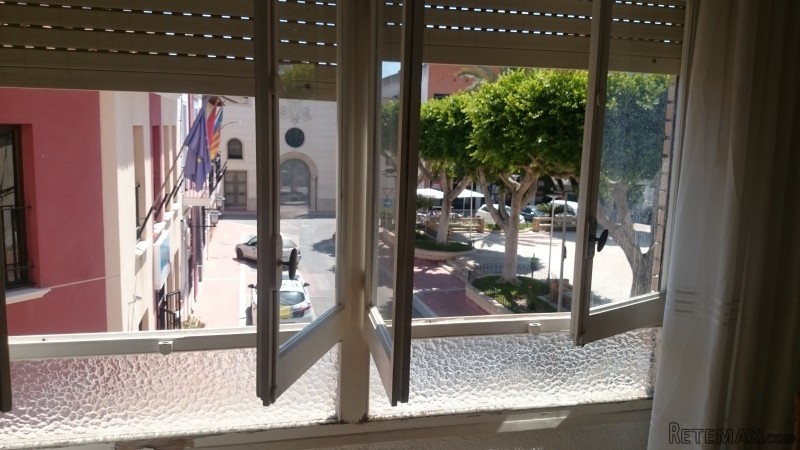 Ref. 8602, Spacious 3 Bed Apartment..